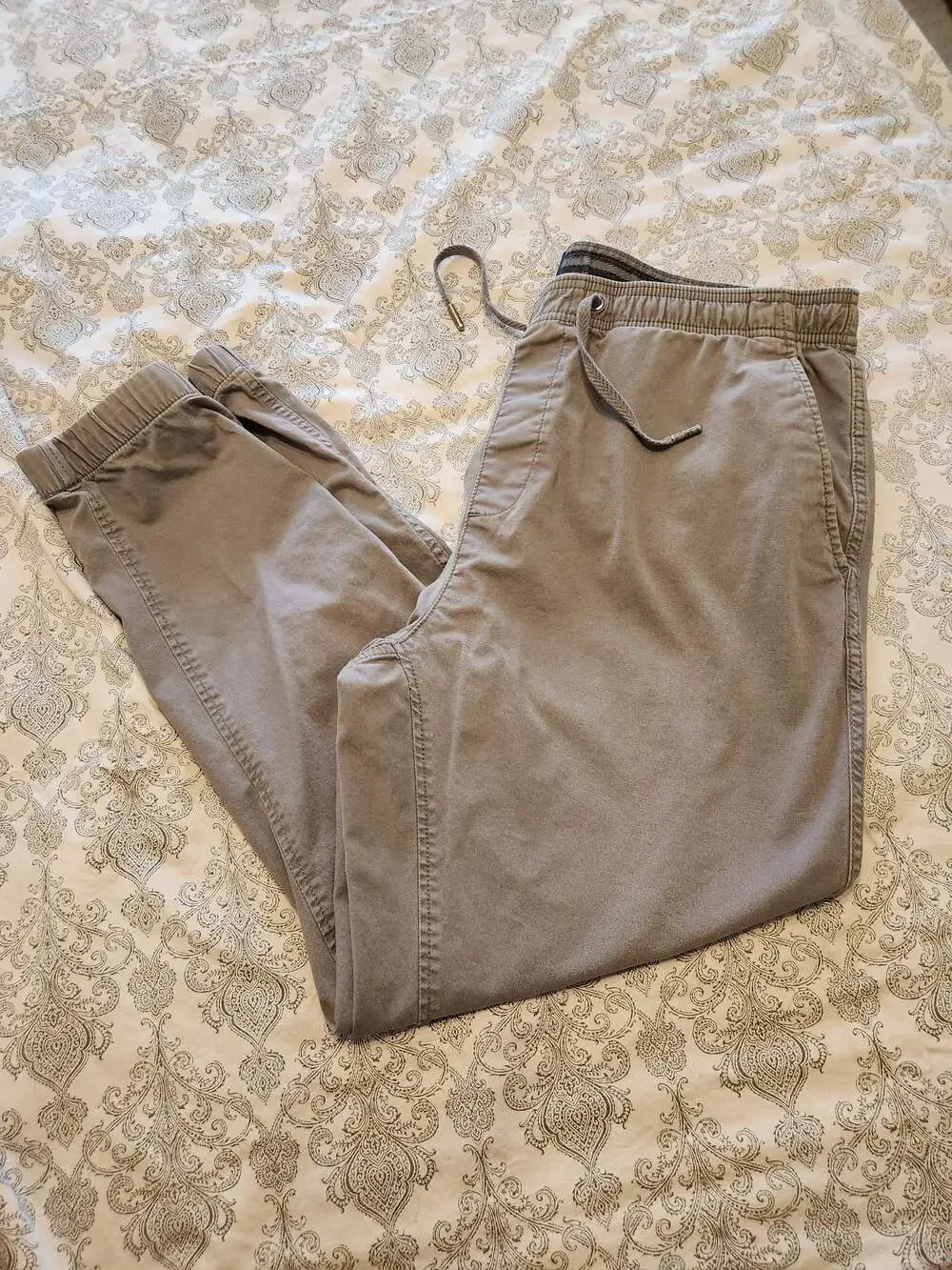 Gap Men's Gray Drawstring Elastic Waist Jogger Pants